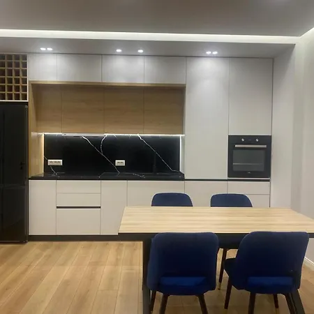 8th Floor Luxury Apartman *